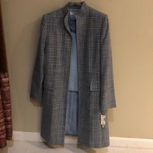 Jacket and tank set.